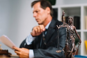 Czym wyróżnia się dobry adwokat?