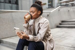 Migracja z Wysp Brytyjskich do Polski oraz wyzwania i ubezpieczenie zdrowotne cudzoziemców